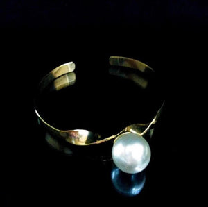 Pearl gold Bracelet